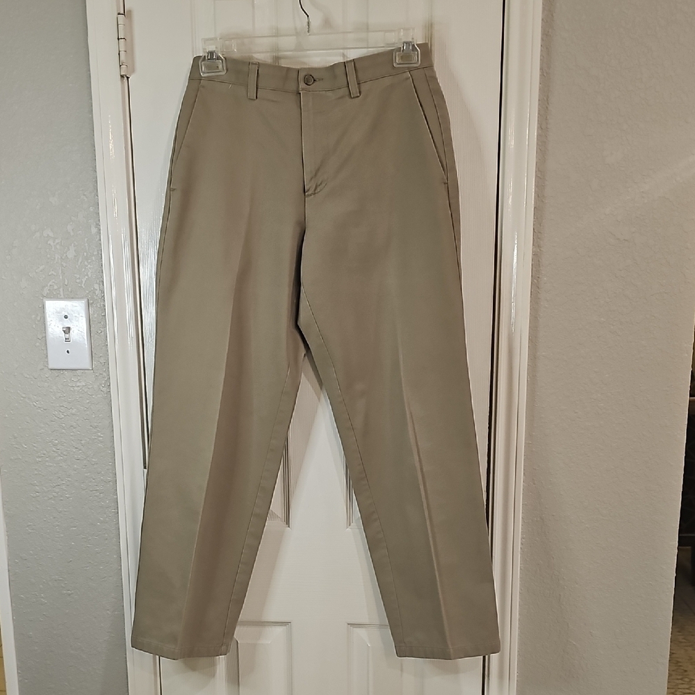 Dockers Men's Khaki Chinos Straight Fit Pockets Flat Front 33 W X 30 L Pants EUC